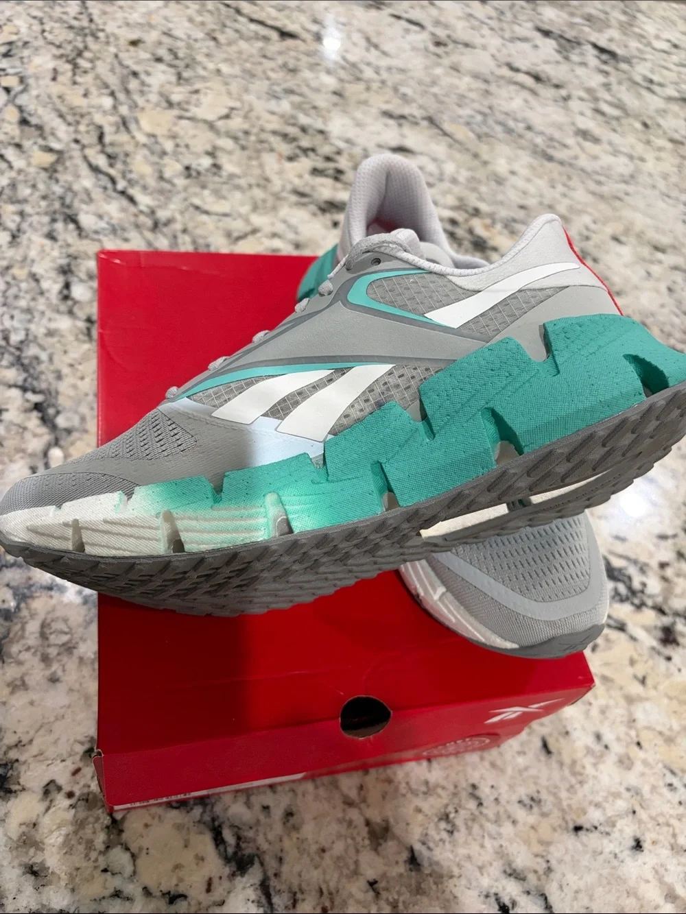 Women’s Sz10 Reebok Light Gray and Teal Athletic Running Shoes